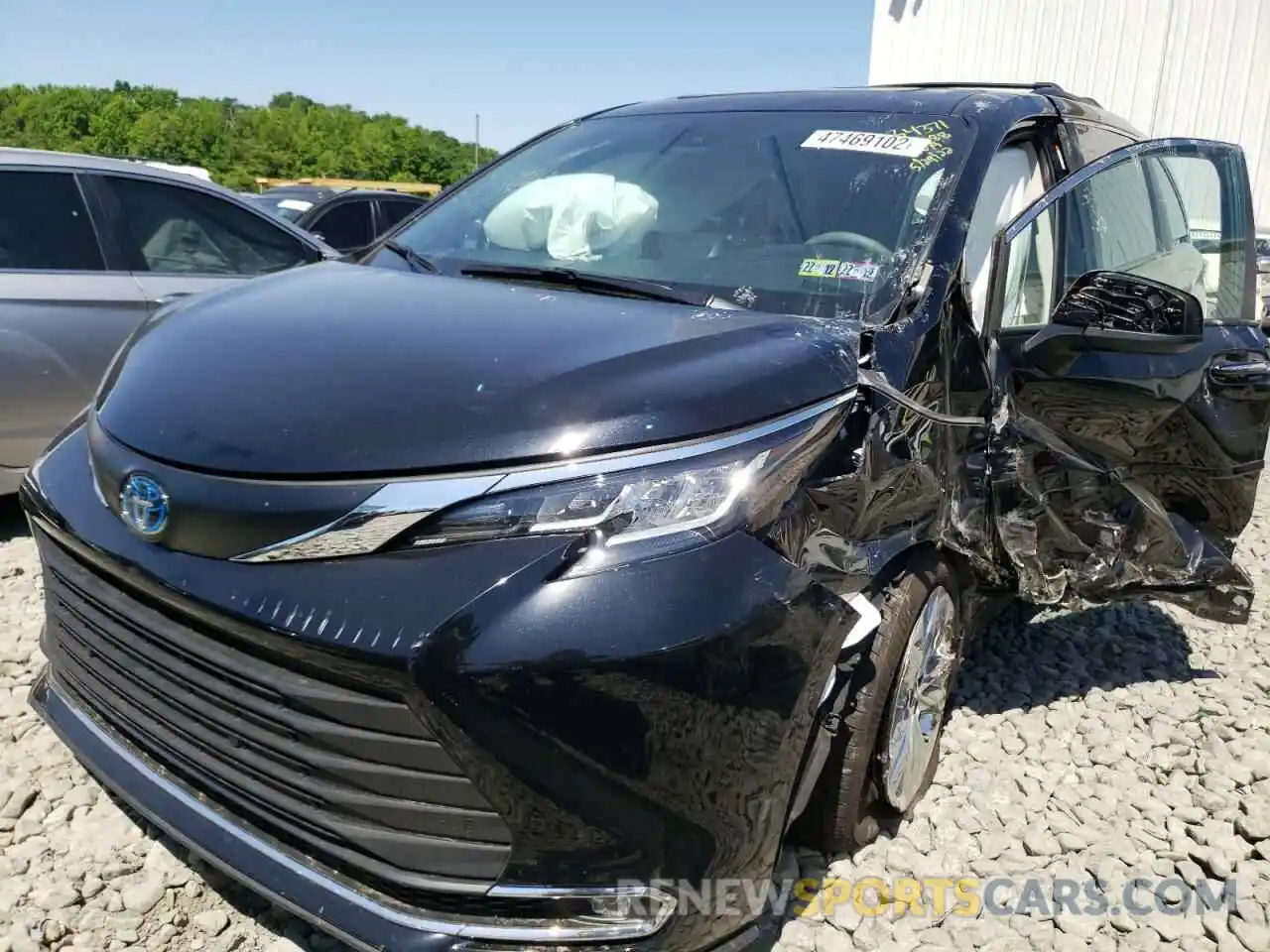 2 Photograph of a damaged car 5TDJSKFC9NS049360 TOYOTA SIENNA 2022