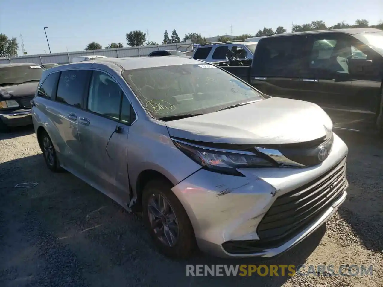 9 Photograph of a damaged car 5TDKRKEC0NS100858 TOYOTA SIENNA 2022