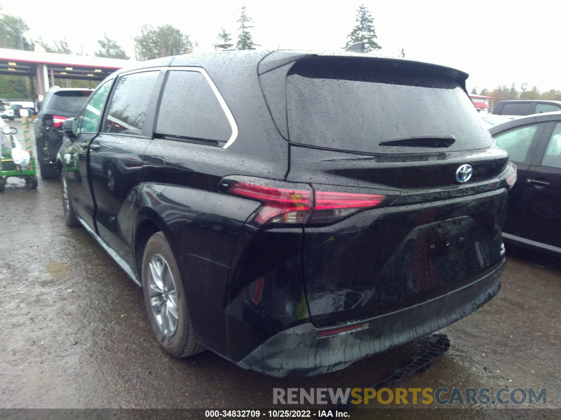 3 Photograph of a damaged car 5TDKRKEC0NS102612 TOYOTA SIENNA 2022