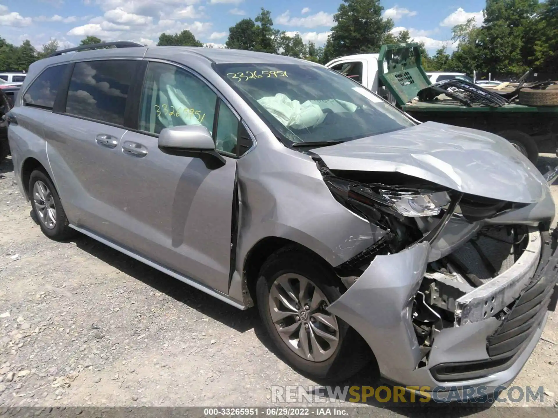 1 Photograph of a damaged car 5TDKRKEC0NS103887 TOYOTA SIENNA 2022