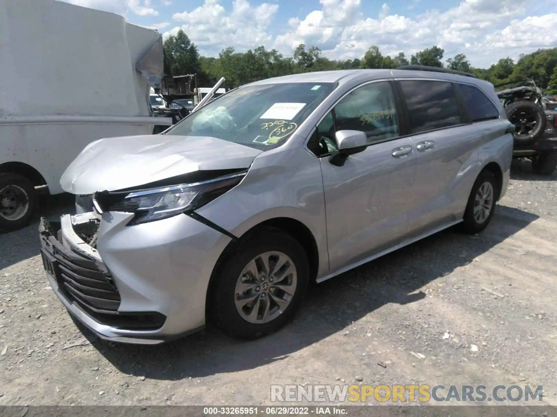 2 Photograph of a damaged car 5TDKRKEC0NS103887 TOYOTA SIENNA 2022