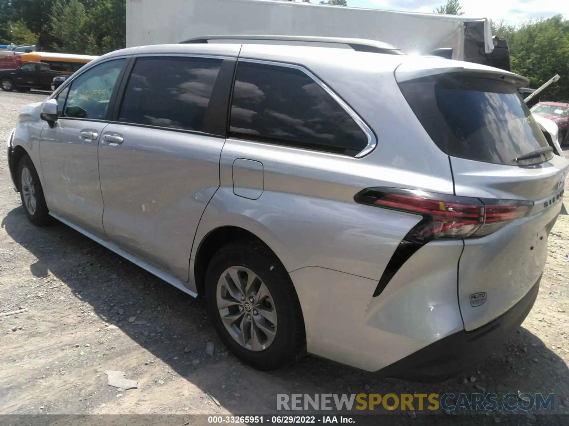 3 Photograph of a damaged car 5TDKRKEC0NS103887 TOYOTA SIENNA 2022