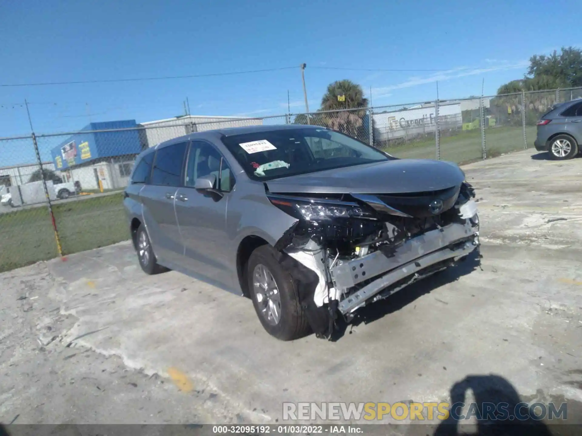 1 Photograph of a damaged car 5TDKRKEC1NS081673 TOYOTA SIENNA 2022