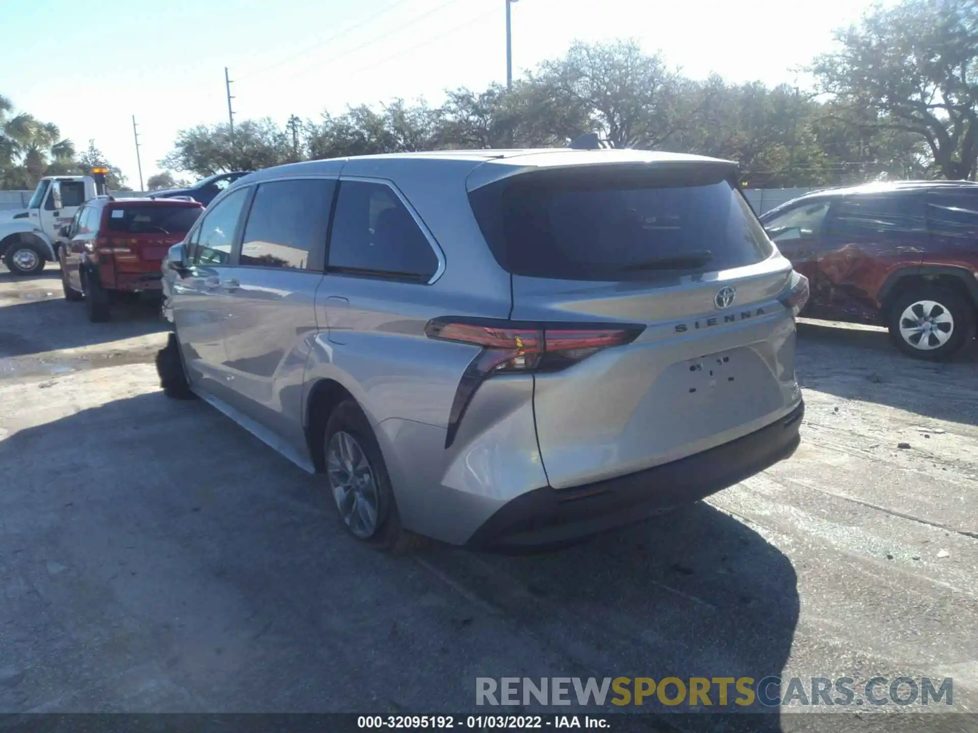 3 Photograph of a damaged car 5TDKRKEC1NS081673 TOYOTA SIENNA 2022