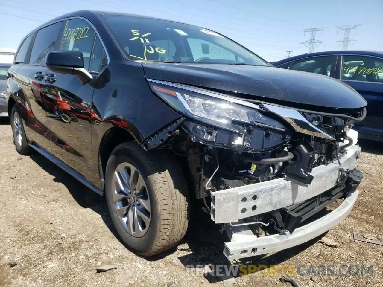 1 Photograph of a damaged car 5TDKRKEC3NS102183 TOYOTA SIENNA 2022