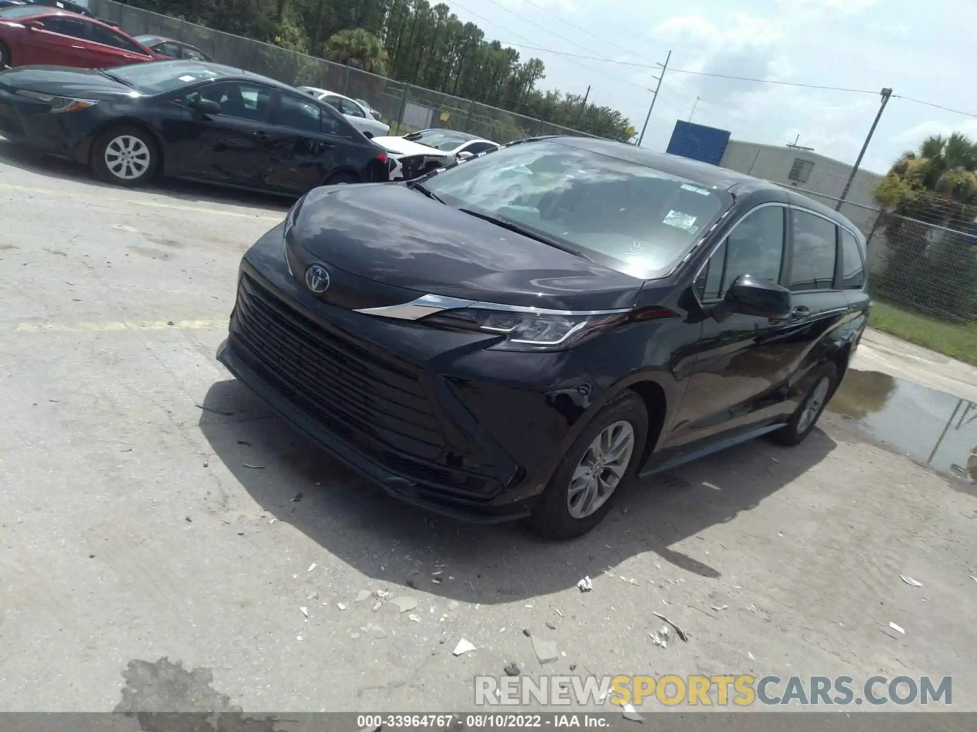 2 Photograph of a damaged car 5TDKRKEC7NS101862 TOYOTA SIENNA 2022