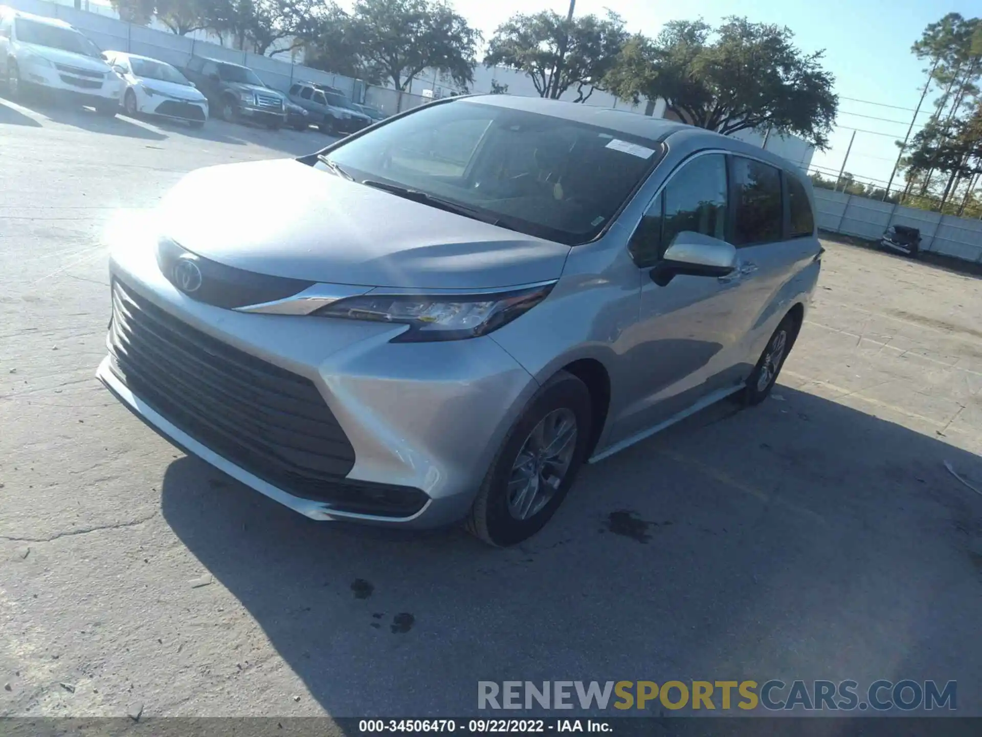 2 Photograph of a damaged car 5TDKRKEC7NS112103 TOYOTA SIENNA 2022