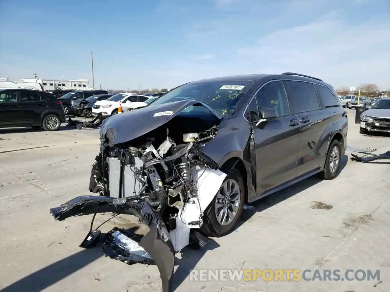 2 Photograph of a damaged car 5TDKRKEC8NS076471 TOYOTA SIENNA 2022