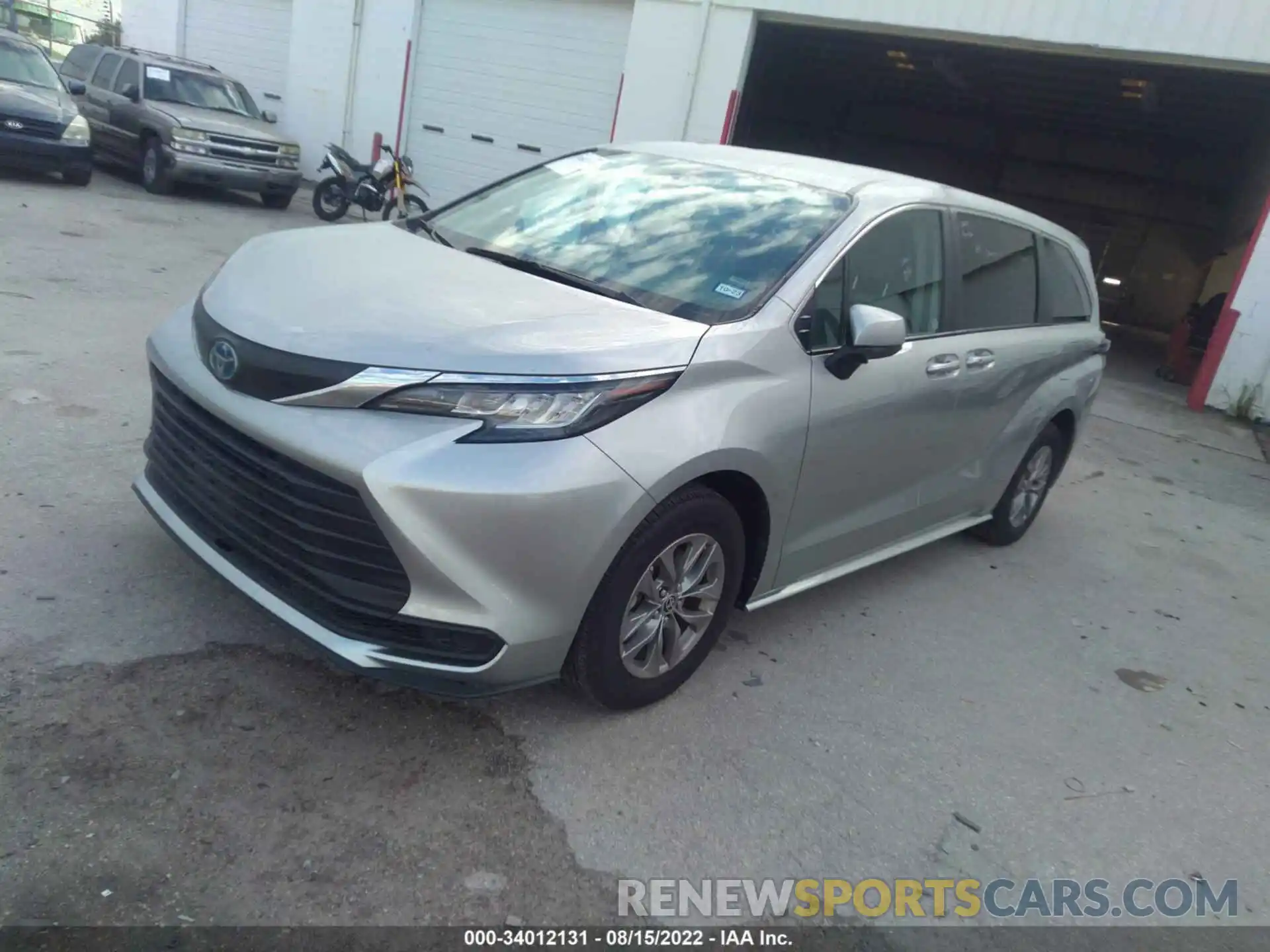 2 Фотография поврежденного автомобиля 5TDKRKEC8NS077037 TOYOTA SIENNA 2022