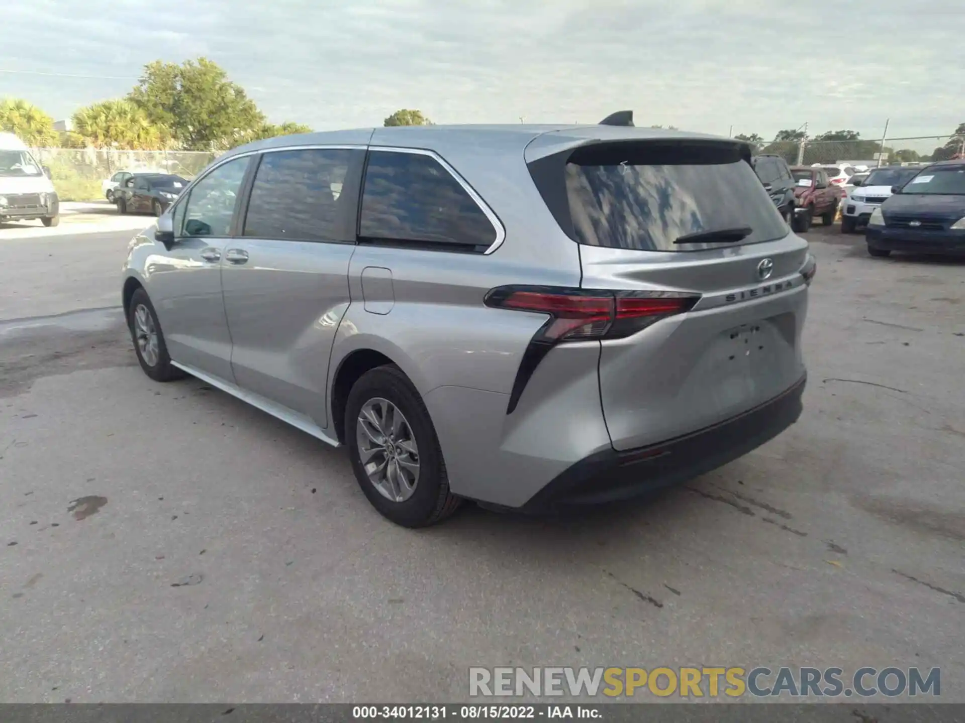 3 Фотография поврежденного автомобиля 5TDKRKEC8NS077037 TOYOTA SIENNA 2022