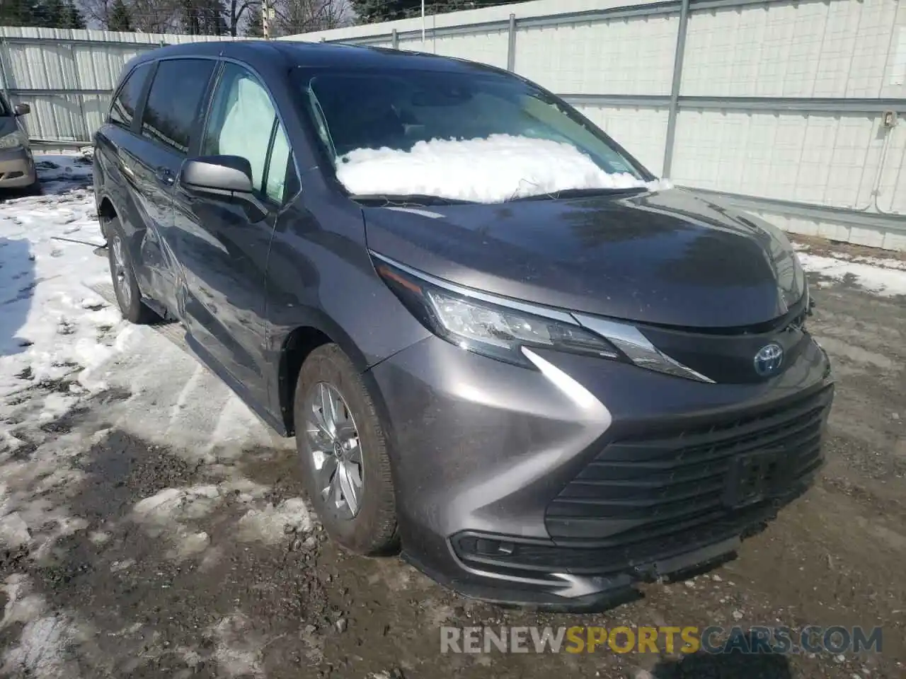 1 Photograph of a damaged car 5TDKRKEC8NS087258 TOYOTA SIENNA 2022