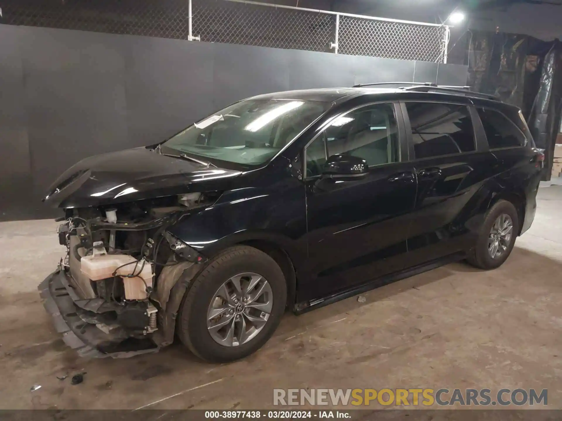 2 Photograph of a damaged car 5TDKRKEC9NS078004 TOYOTA SIENNA 2022