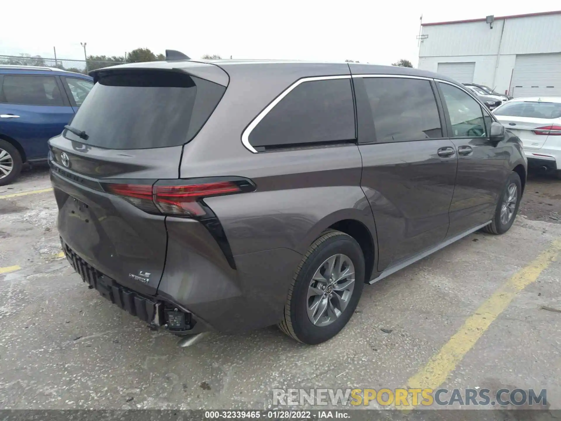 4 Фотография поврежденного автомобиля 5TDKRKEC9NS088533 TOYOTA SIENNA 2022