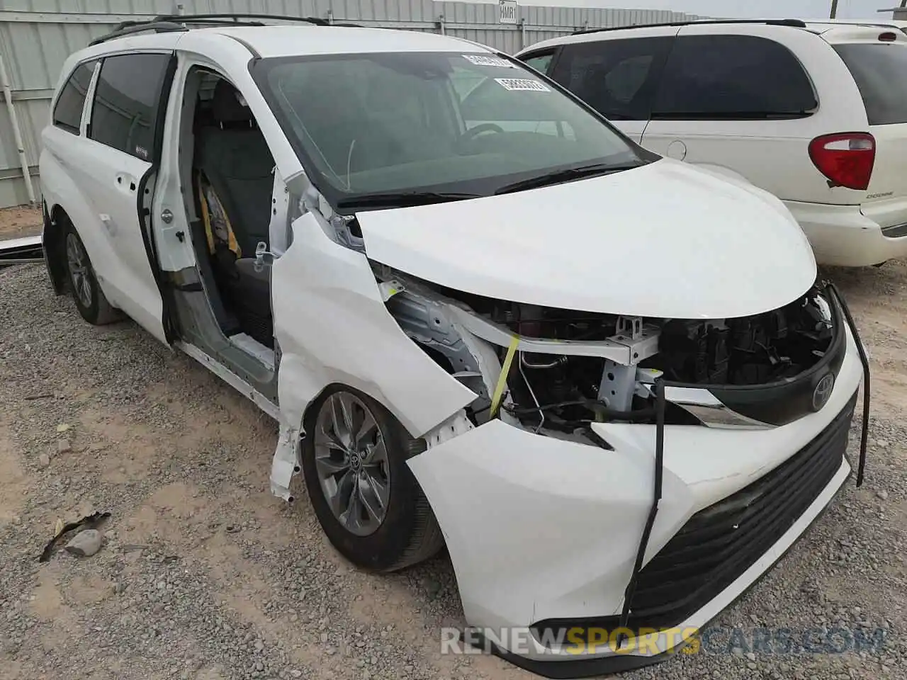 1 Photograph of a damaged car 5TDKRKEC9NS109803 TOYOTA SIENNA 2022