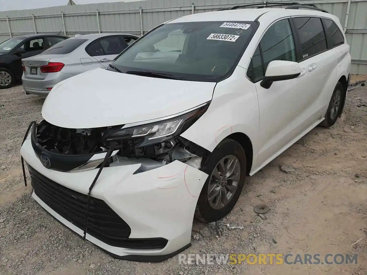 2 Photograph of a damaged car 5TDKRKEC9NS109803 TOYOTA SIENNA 2022