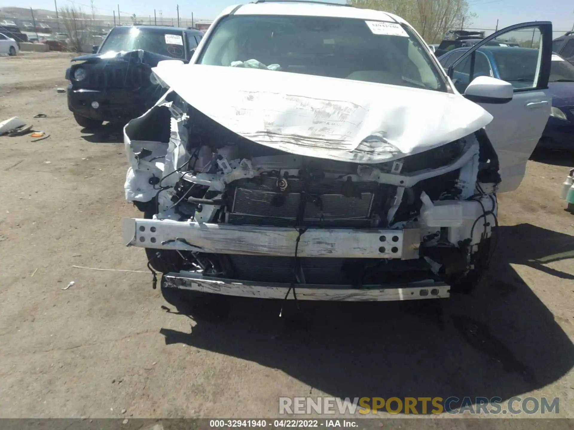 6 Photograph of a damaged car 5TDKSKFC6NS049238 TOYOTA SIENNA 2022