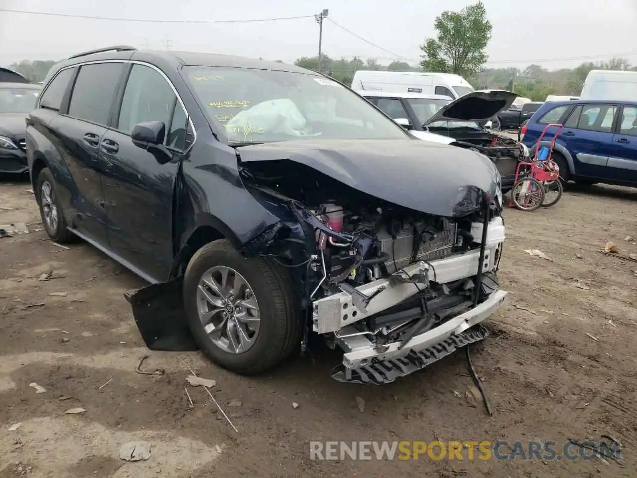 1 Photograph of a damaged car 5TDKSKFC6NS053256 TOYOTA SIENNA 2022