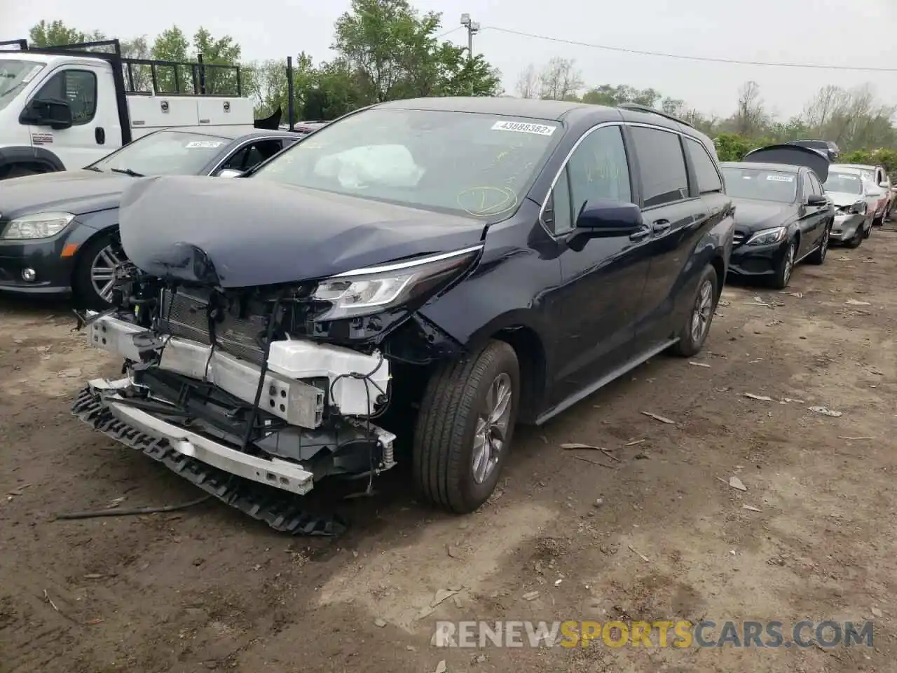 2 Photograph of a damaged car 5TDKSKFC6NS053256 TOYOTA SIENNA 2022