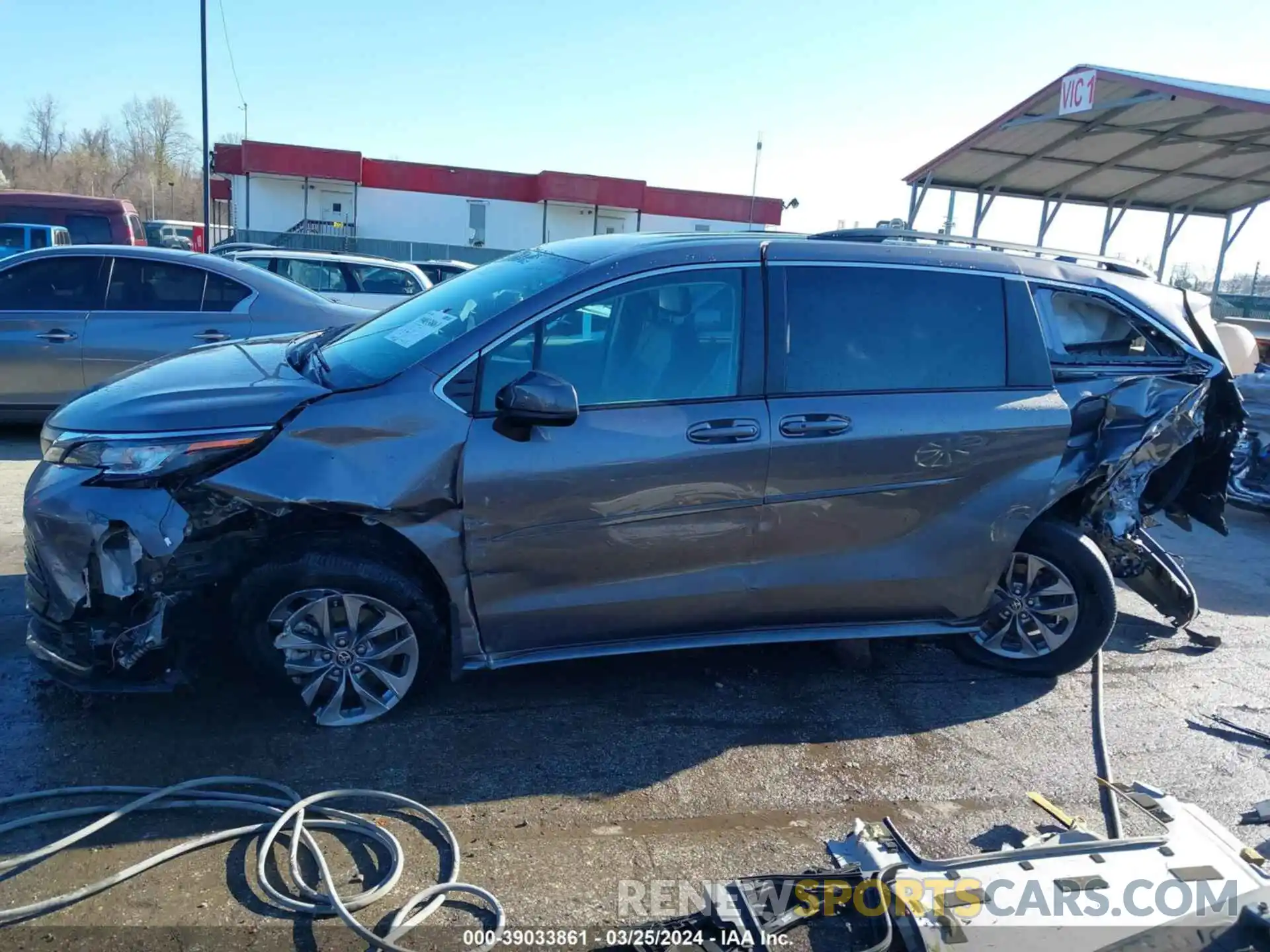 14 Photograph of a damaged car 5TDKSKFC7NS044288 TOYOTA SIENNA 2022