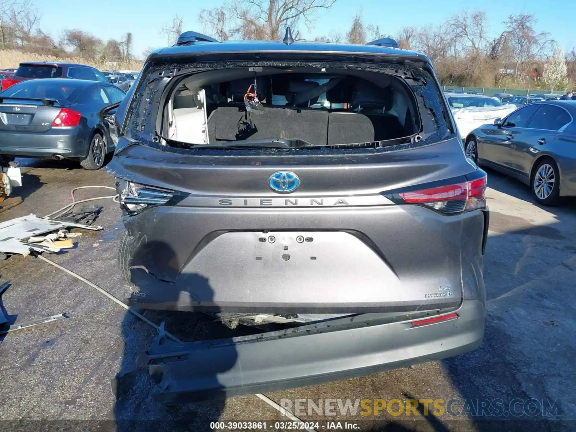 16 Photograph of a damaged car 5TDKSKFC7NS044288 TOYOTA SIENNA 2022