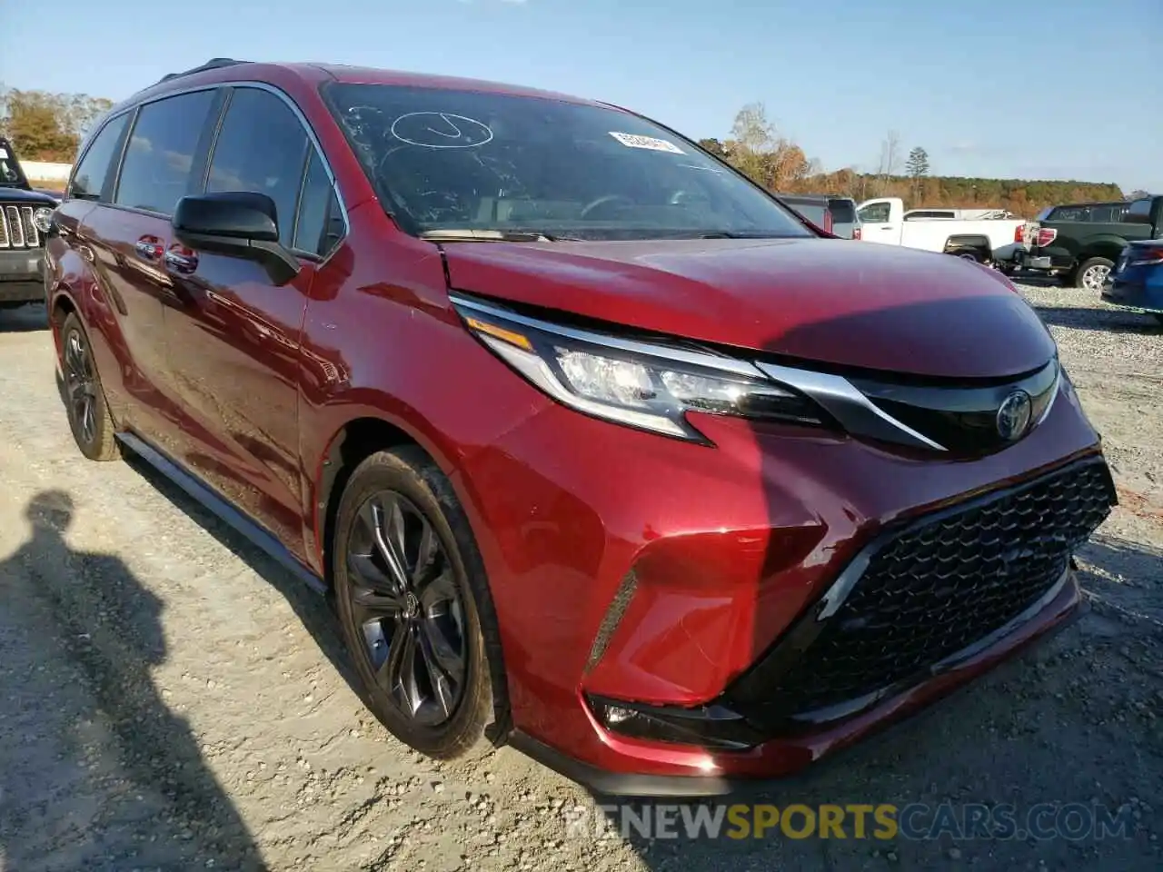 1 Photograph of a damaged car 5TDXRKEC1NS113365 TOYOTA SIENNA 2022