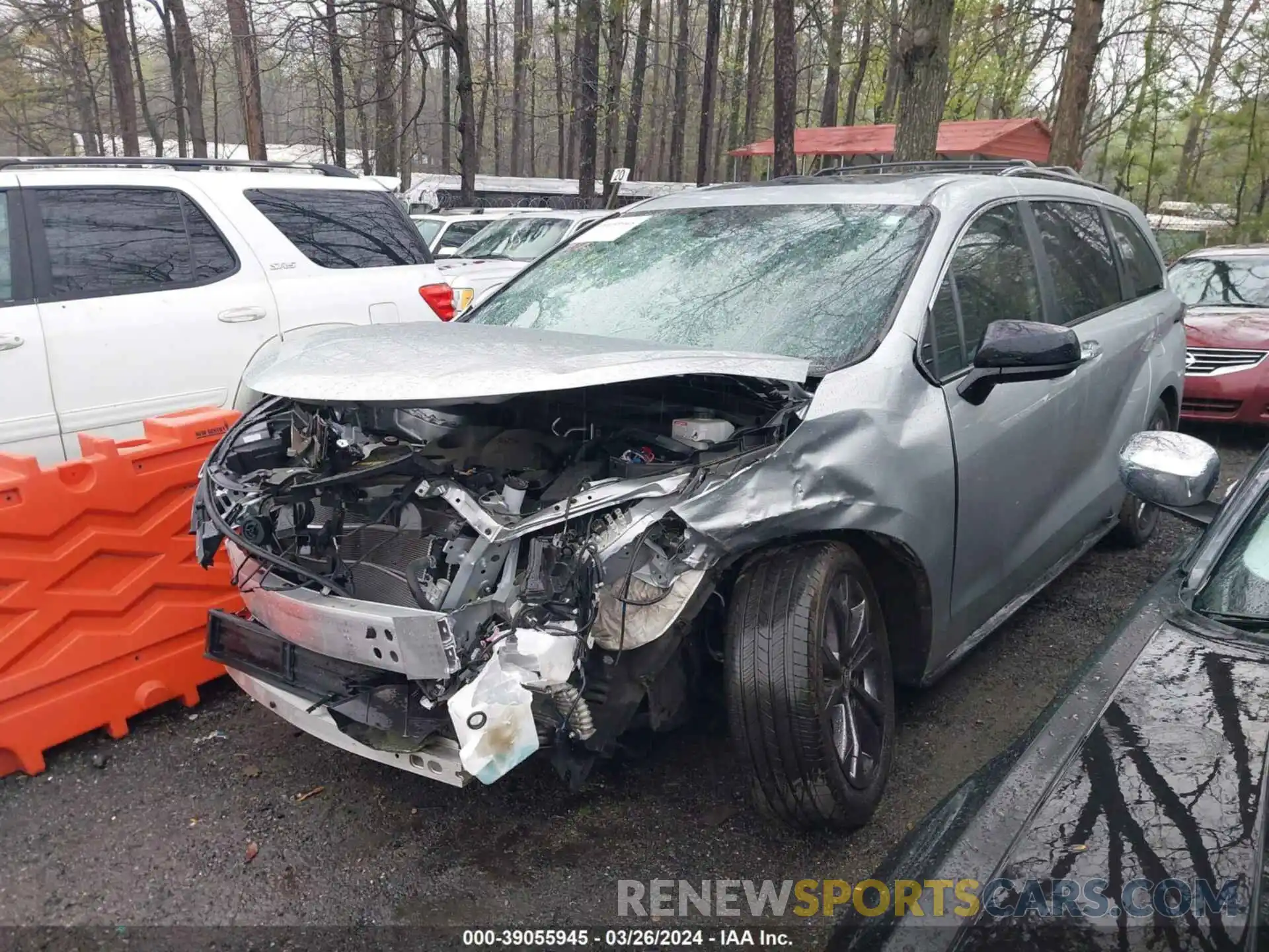 2 Photograph of a damaged car 5TDXRKEC3NS132029 TOYOTA SIENNA 2022