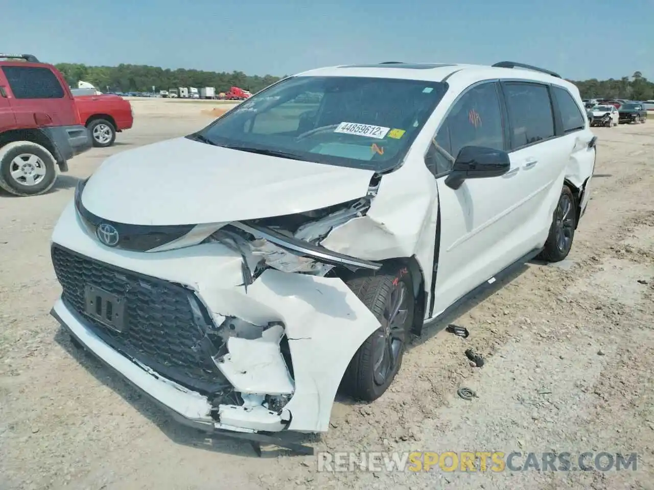 2 Photograph of a damaged car 5TDXRKEC5NS077728 TOYOTA SIENNA 2022