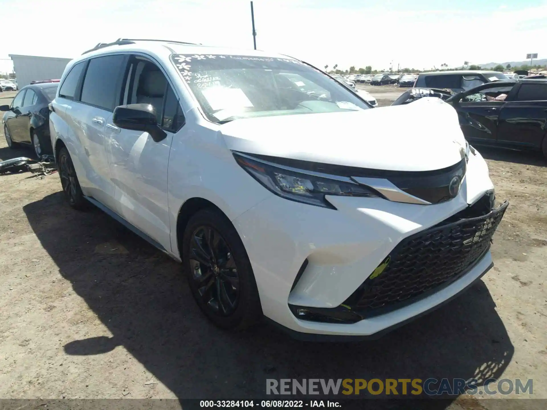 1 Photograph of a damaged car 5TDXRKEC9NS113968 TOYOTA SIENNA 2022