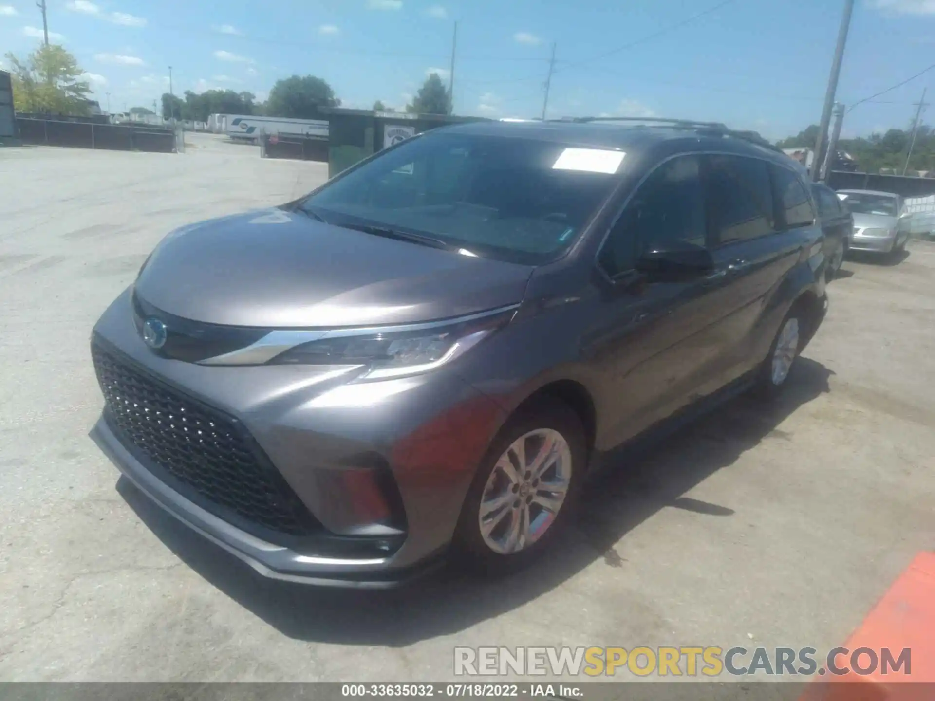 2 Photograph of a damaged car 5TDXSKFC0NS052352 TOYOTA SIENNA 2022