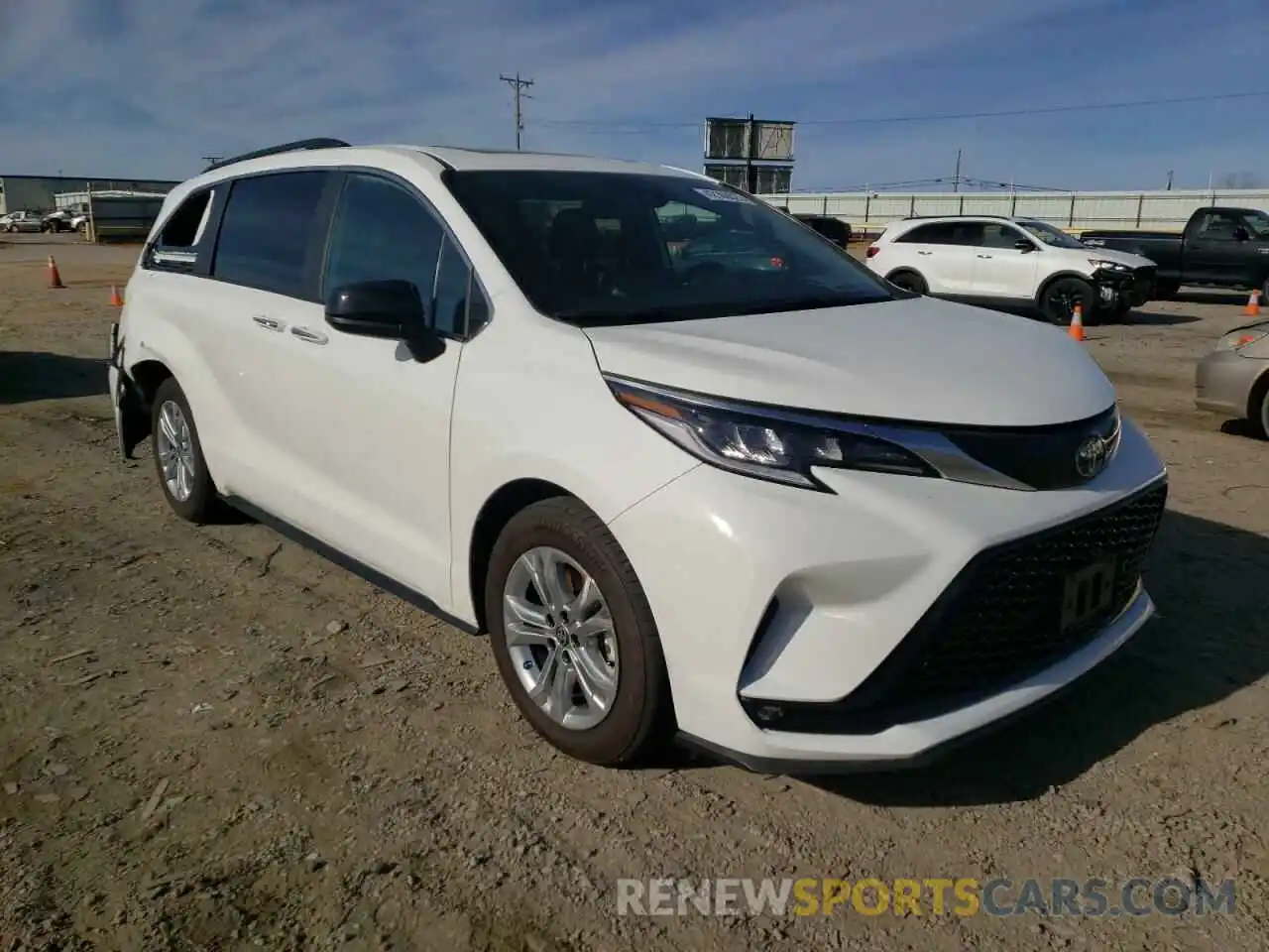 1 Photograph of a damaged car 5TDXSKFC5NS043923 TOYOTA SIENNA 2022