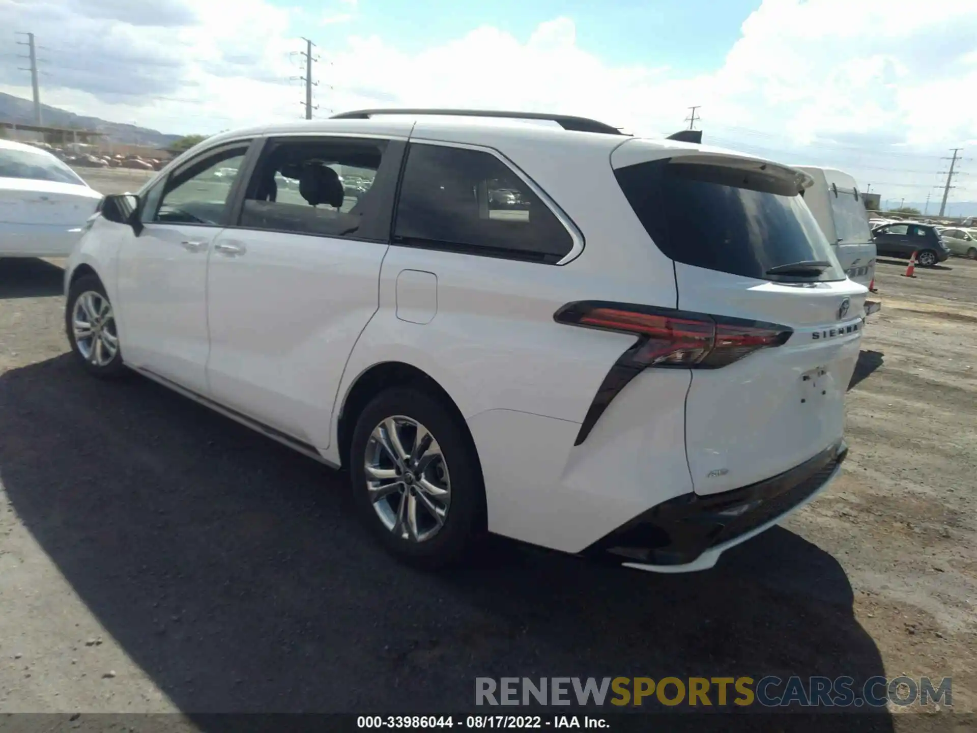 3 Photograph of a damaged car 5TDXSKFCXNS040659 TOYOTA SIENNA 2022