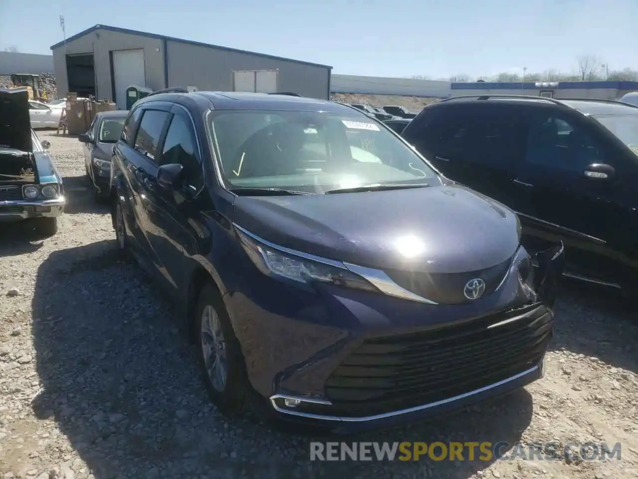 1 Photograph of a damaged car 5TDYRKEC0NS090942 TOYOTA SIENNA 2022