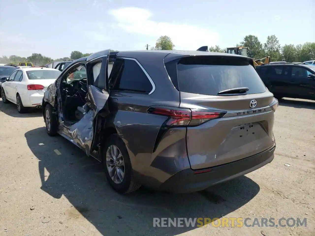 3 Photograph of a damaged car 5TDYRKEC0NS118688 TOYOTA SIENNA 2022