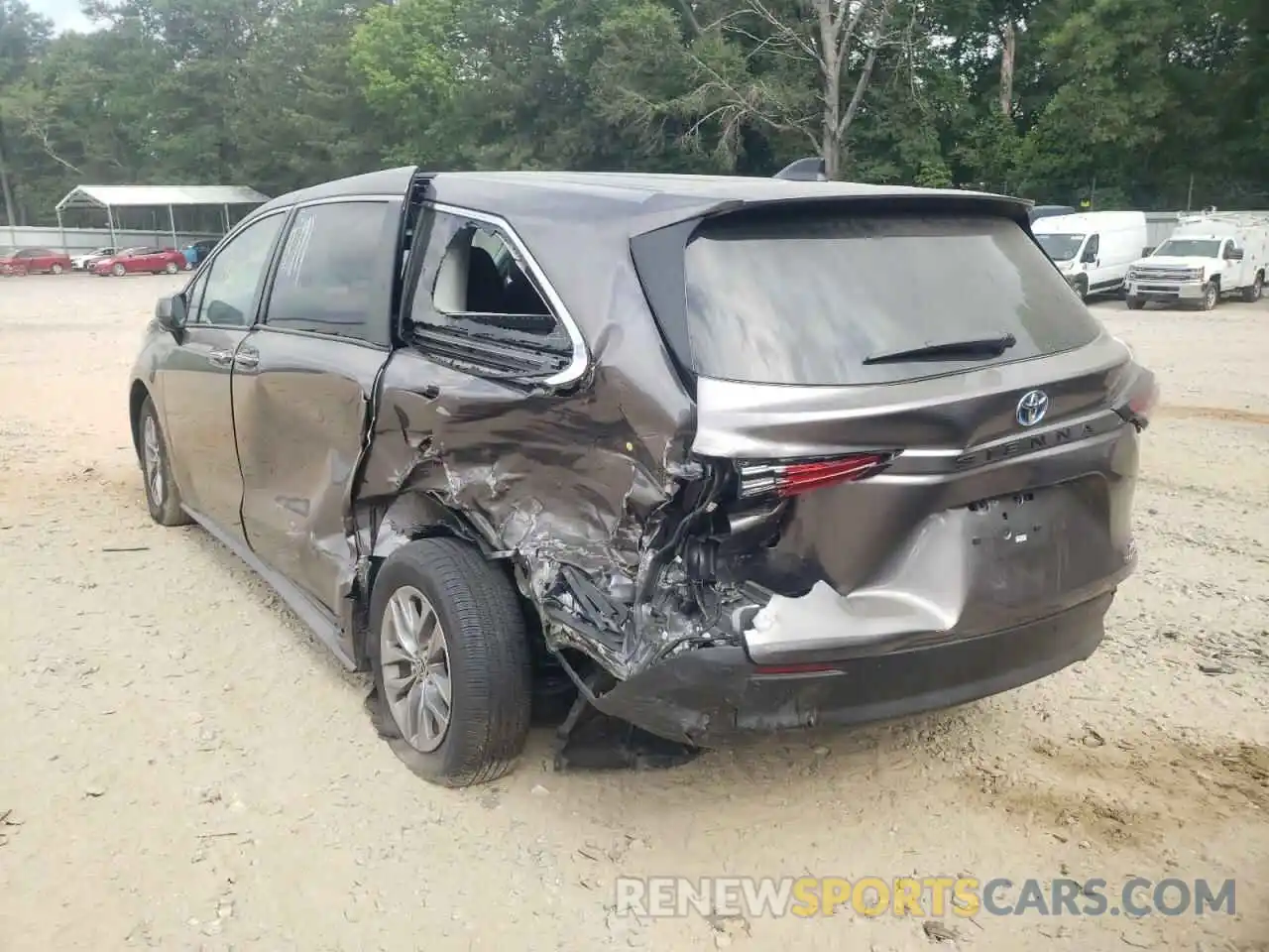 3 Photograph of a damaged car 5TDYRKEC3NS075156 TOYOTA SIENNA 2022