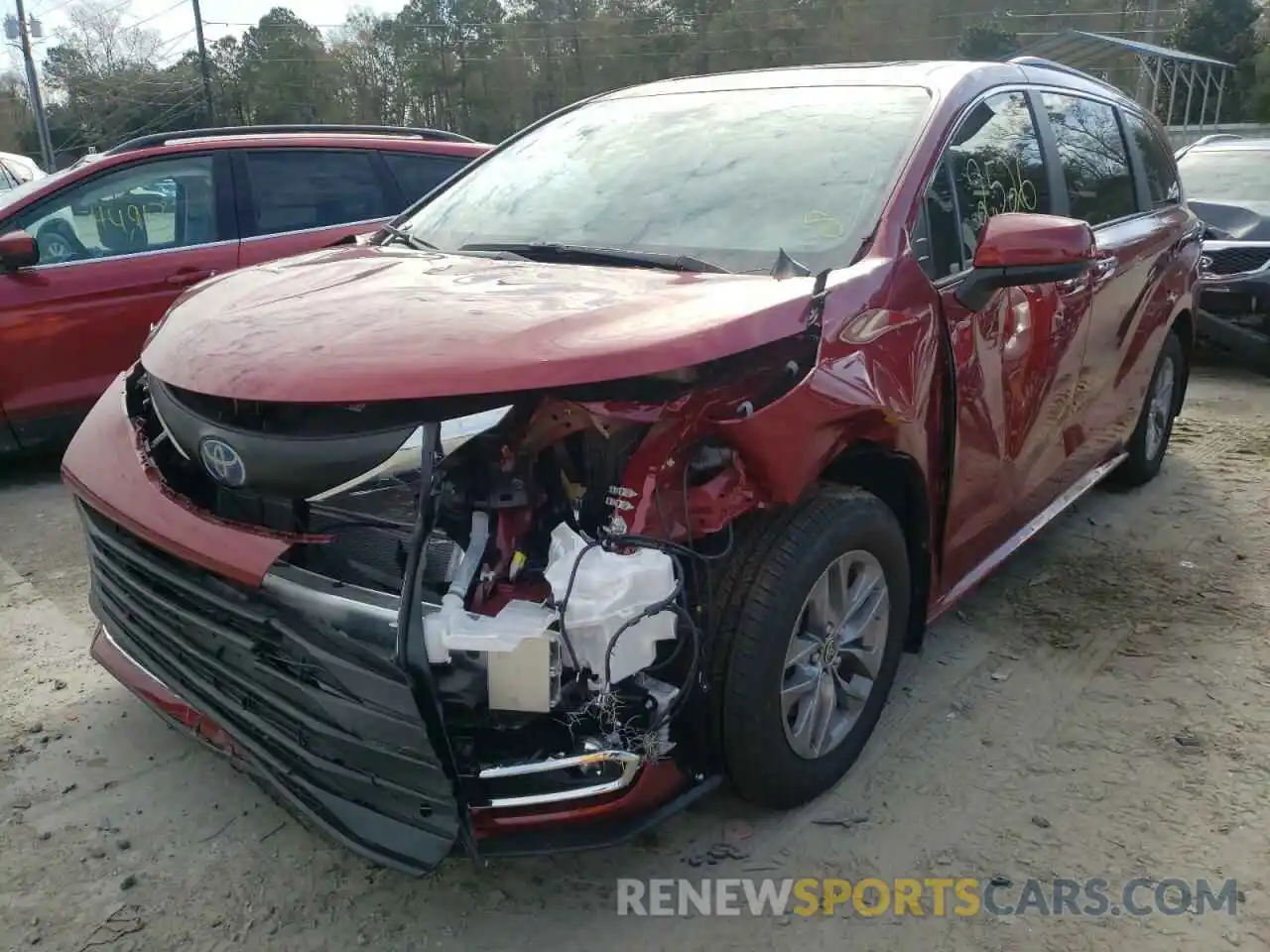 2 Photograph of a damaged car 5TDYRKEC3NS083810 TOYOTA SIENNA 2022