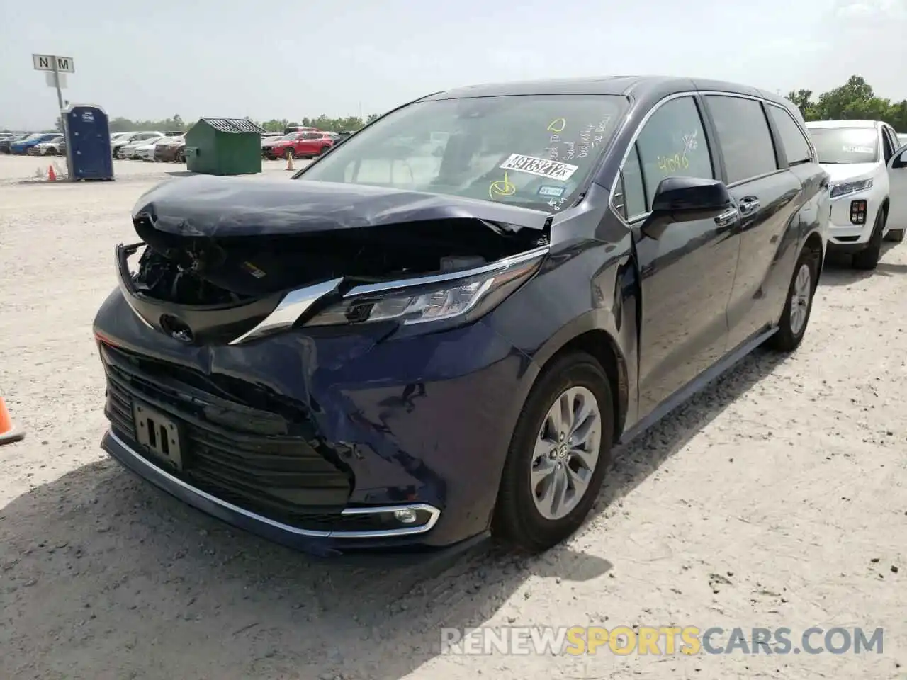 2 Photograph of a damaged car 5TDYRKEC3NS103506 TOYOTA SIENNA 2022