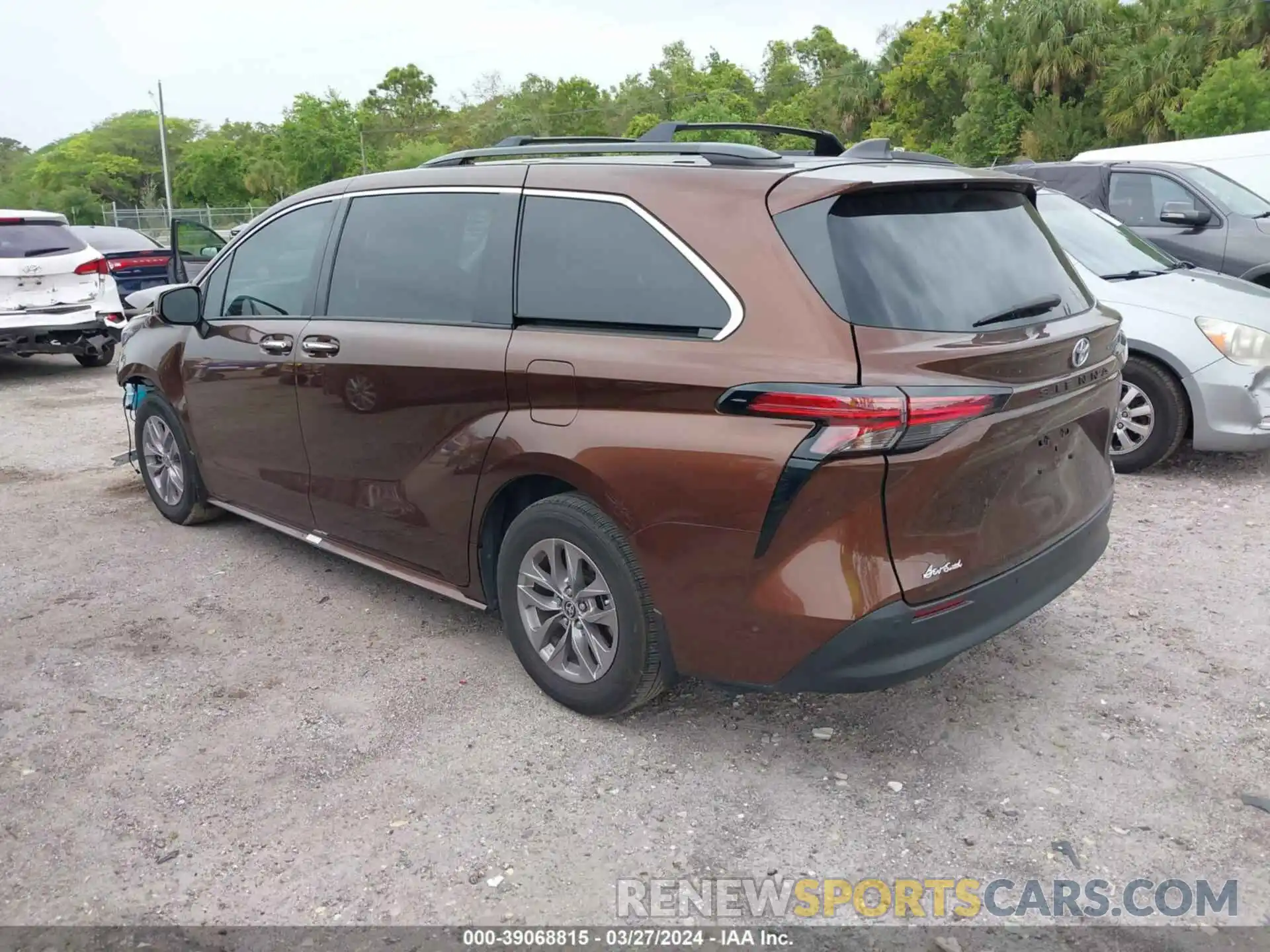 3 Photograph of a damaged car 5TDYRKEC3NS114991 TOYOTA SIENNA 2022