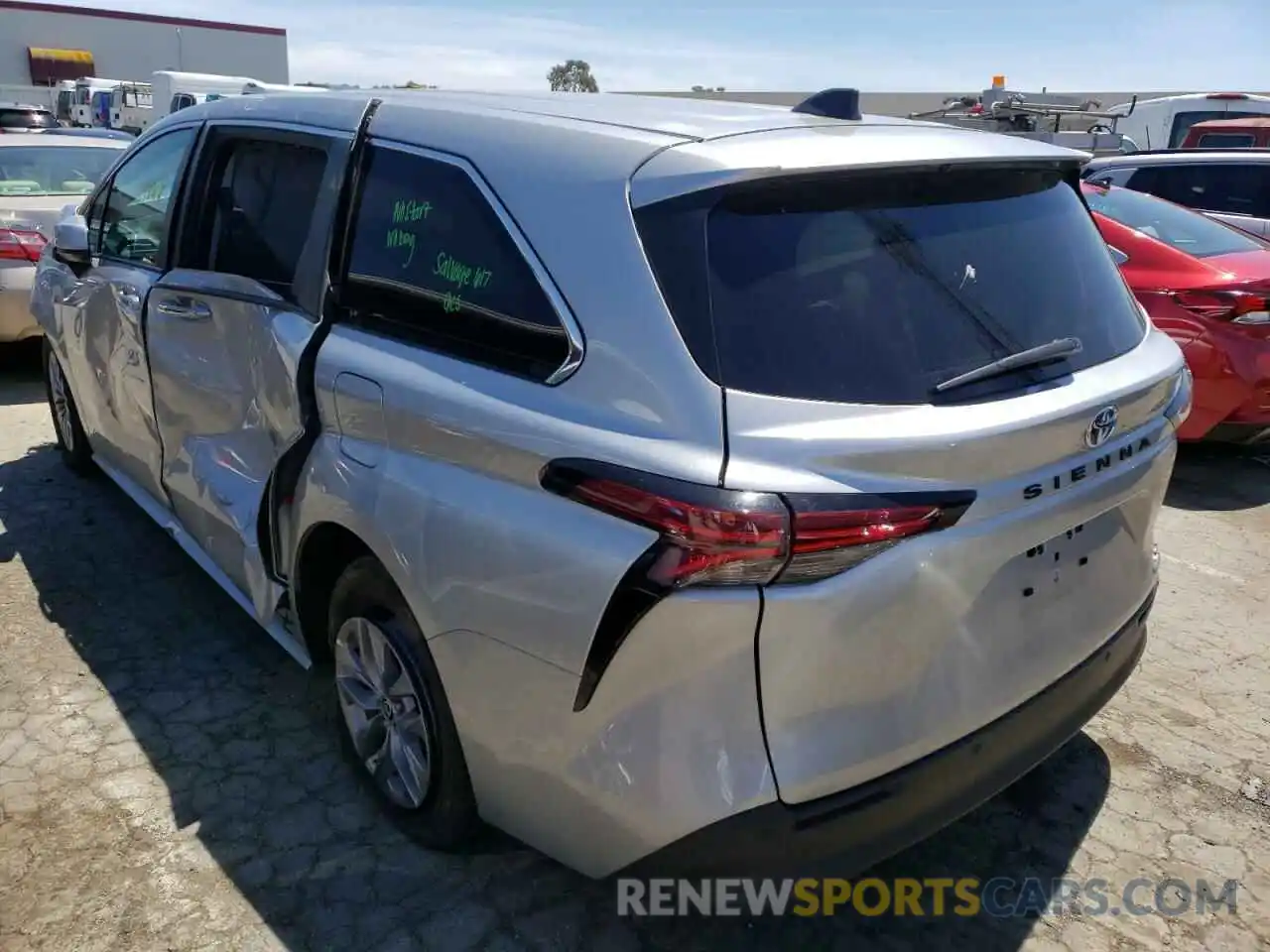 3 Photograph of a damaged car 5TDYRKEC4NS084464 TOYOTA SIENNA 2022