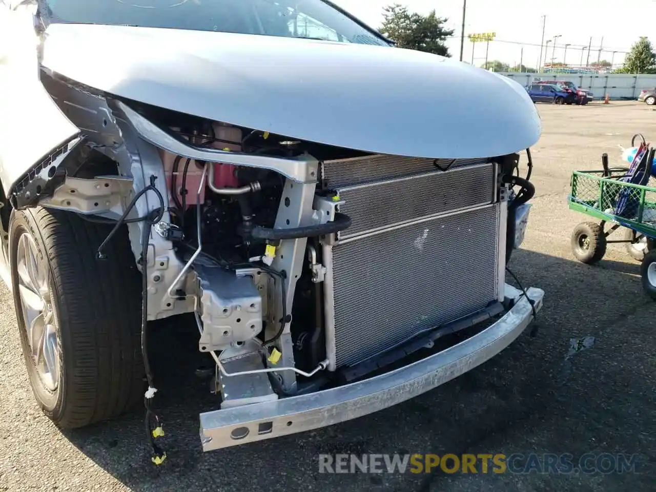 9 Photograph of a damaged car 5TDYRKEC4NS094931 TOYOTA SIENNA 2022