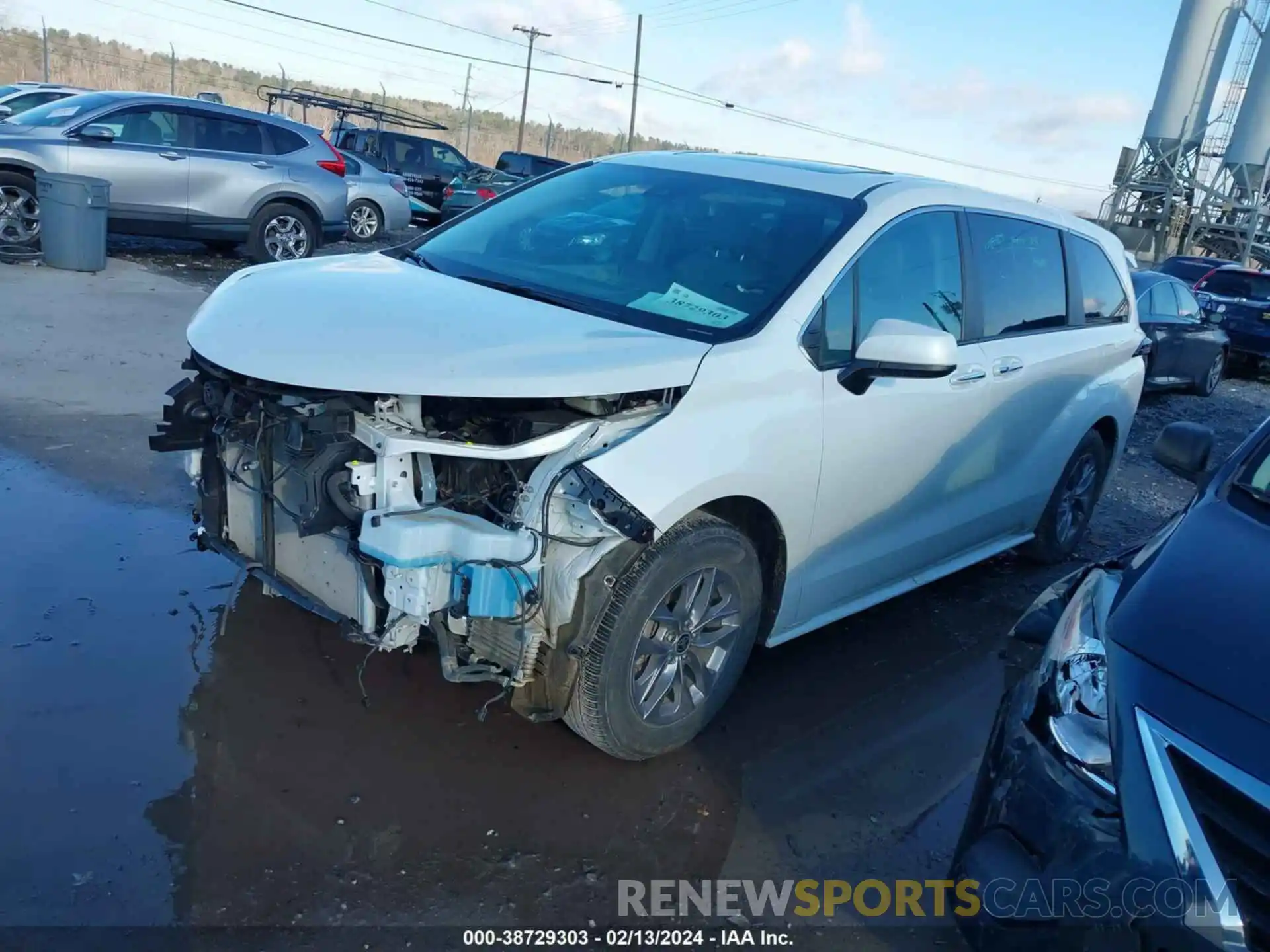 2 Photograph of a damaged car 5TDYRKEC4NS131265 TOYOTA SIENNA 2022