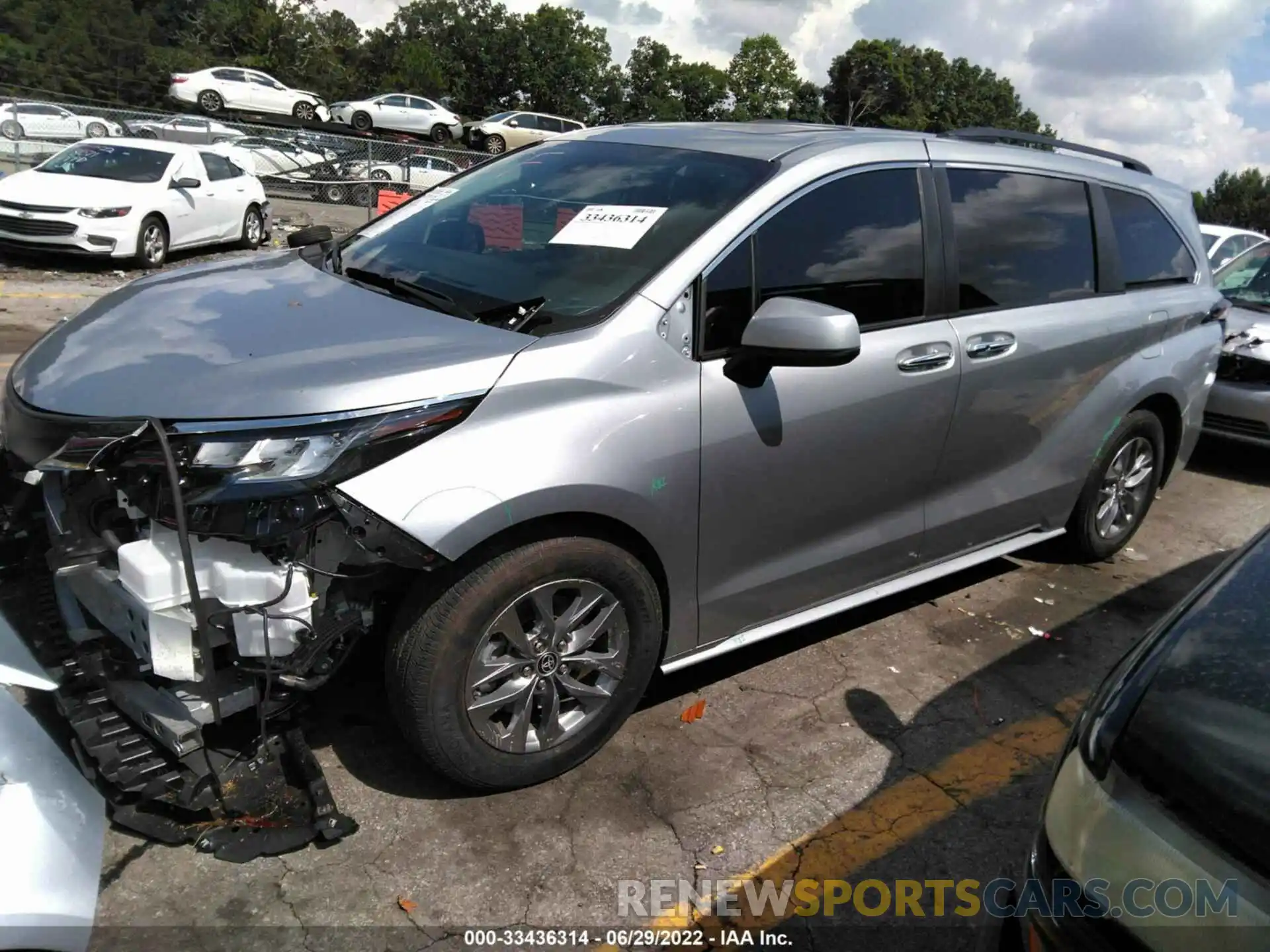 2 Photograph of a damaged car 5TDYRKEC5NS083596 TOYOTA SIENNA 2022