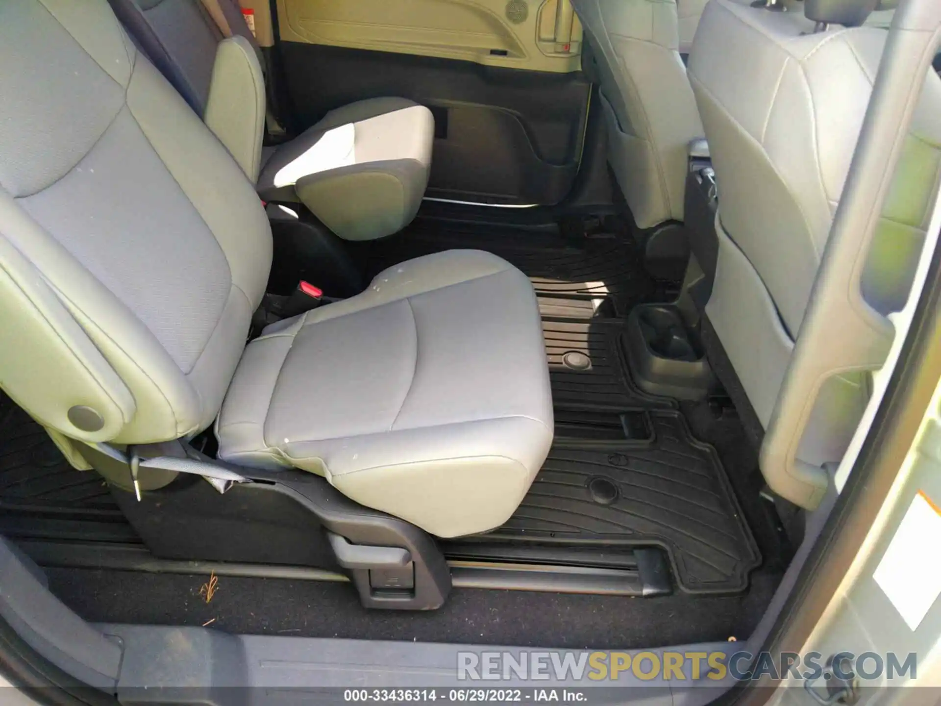 8 Фотография поврежденного автомобиля 5TDYRKEC5NS083596 TOYOTA SIENNA 2022