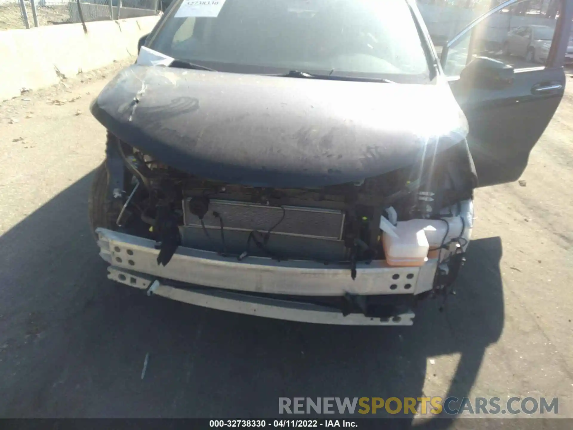 6 Photograph of a damaged car 5TDYRKEC5NS085042 TOYOTA SIENNA 2022