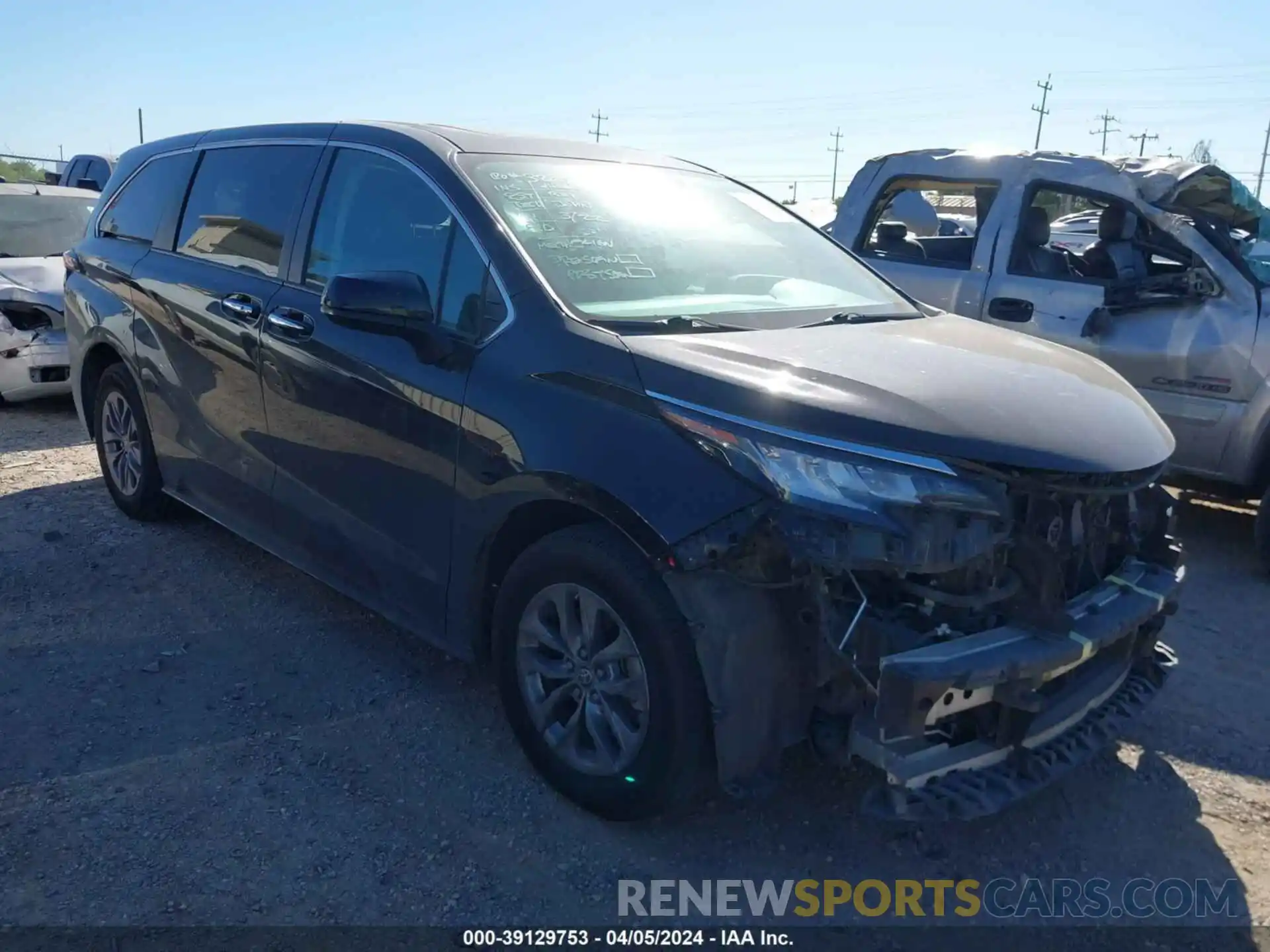 1 Photograph of a damaged car 5TDYRKEC5NS134093 TOYOTA SIENNA 2022