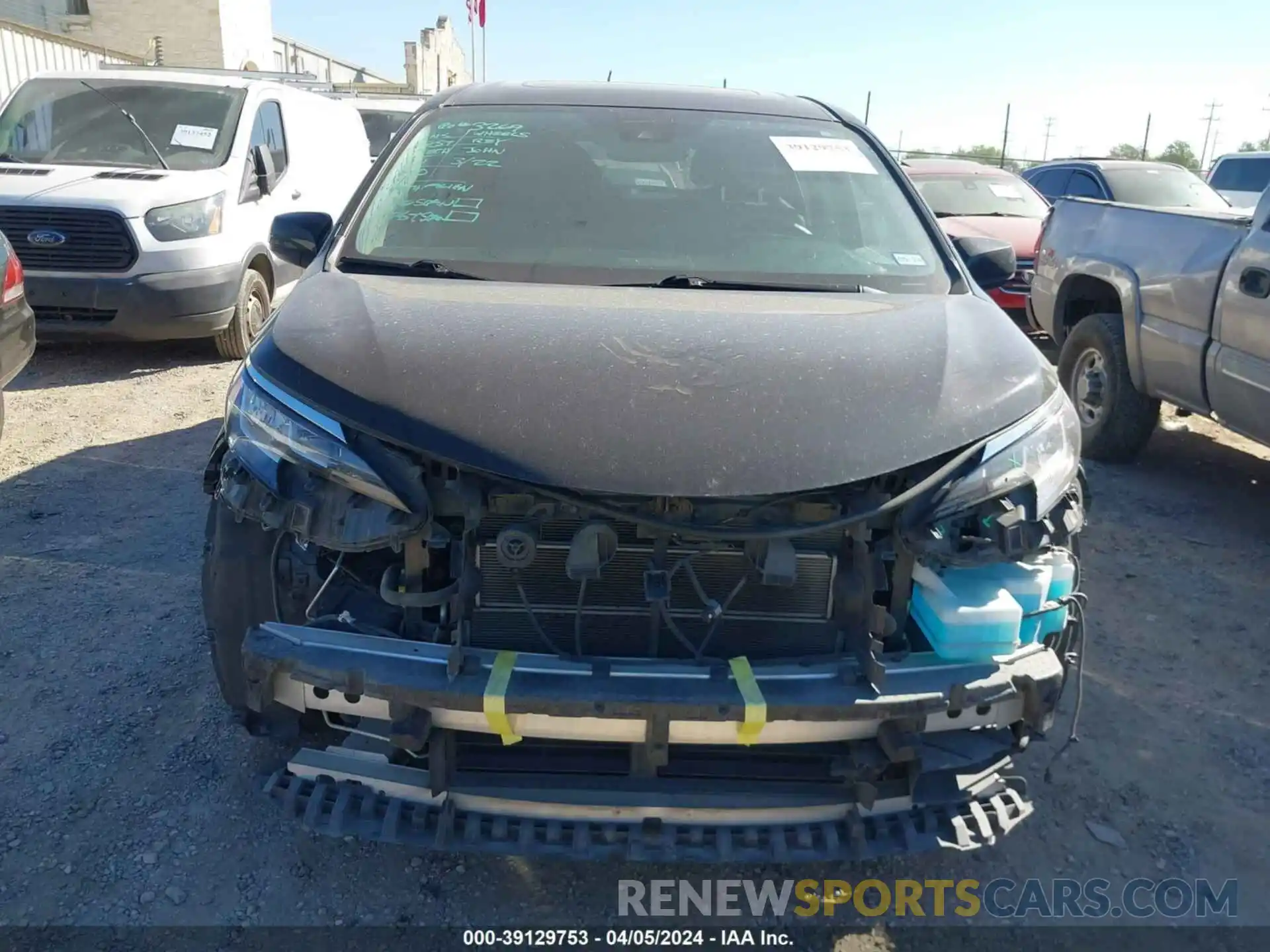 13 Photograph of a damaged car 5TDYRKEC5NS134093 TOYOTA SIENNA 2022