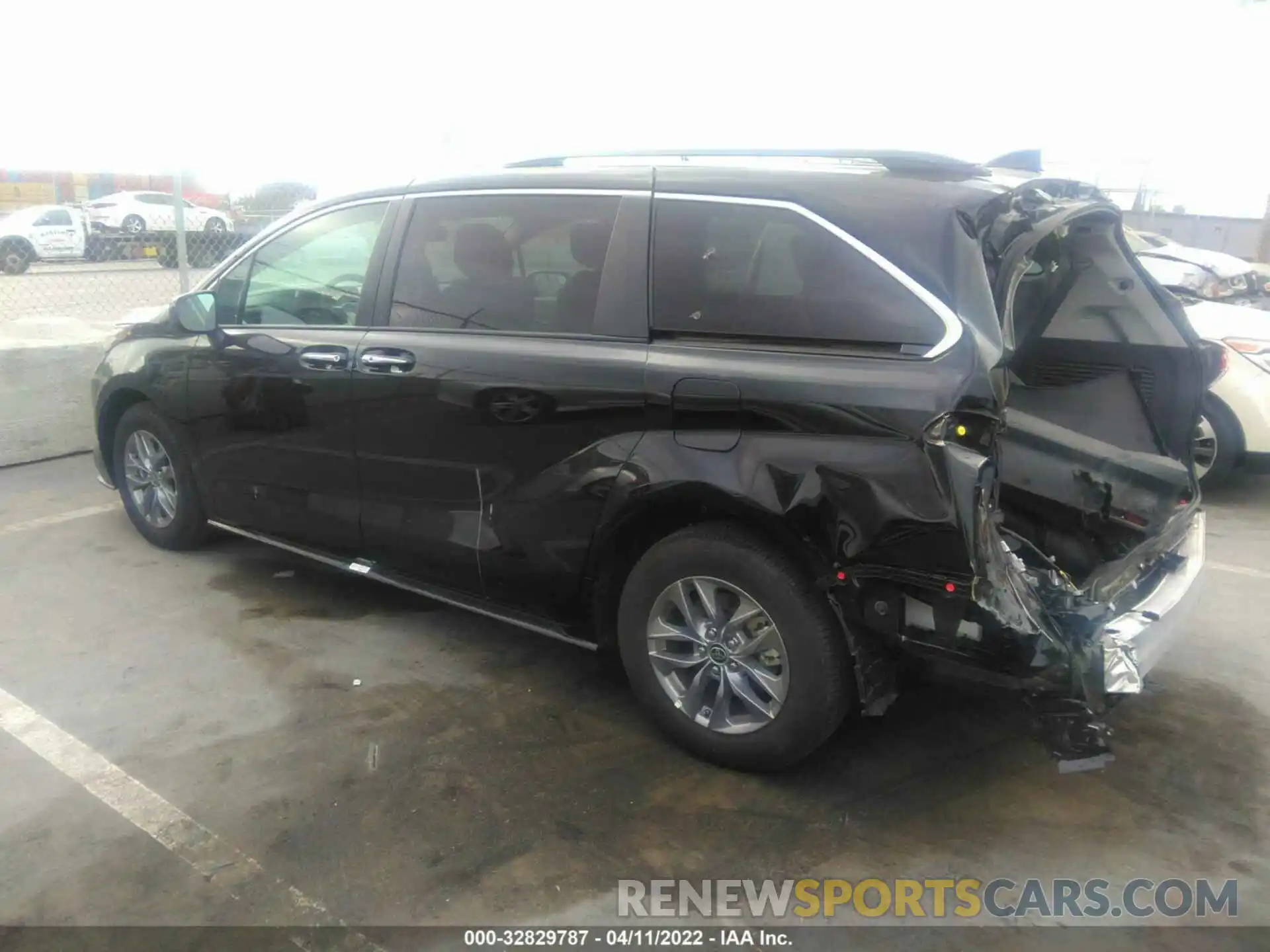 3 Фотография поврежденного автомобиля 5TDYRKEC6NS086121 TOYOTA SIENNA 2022