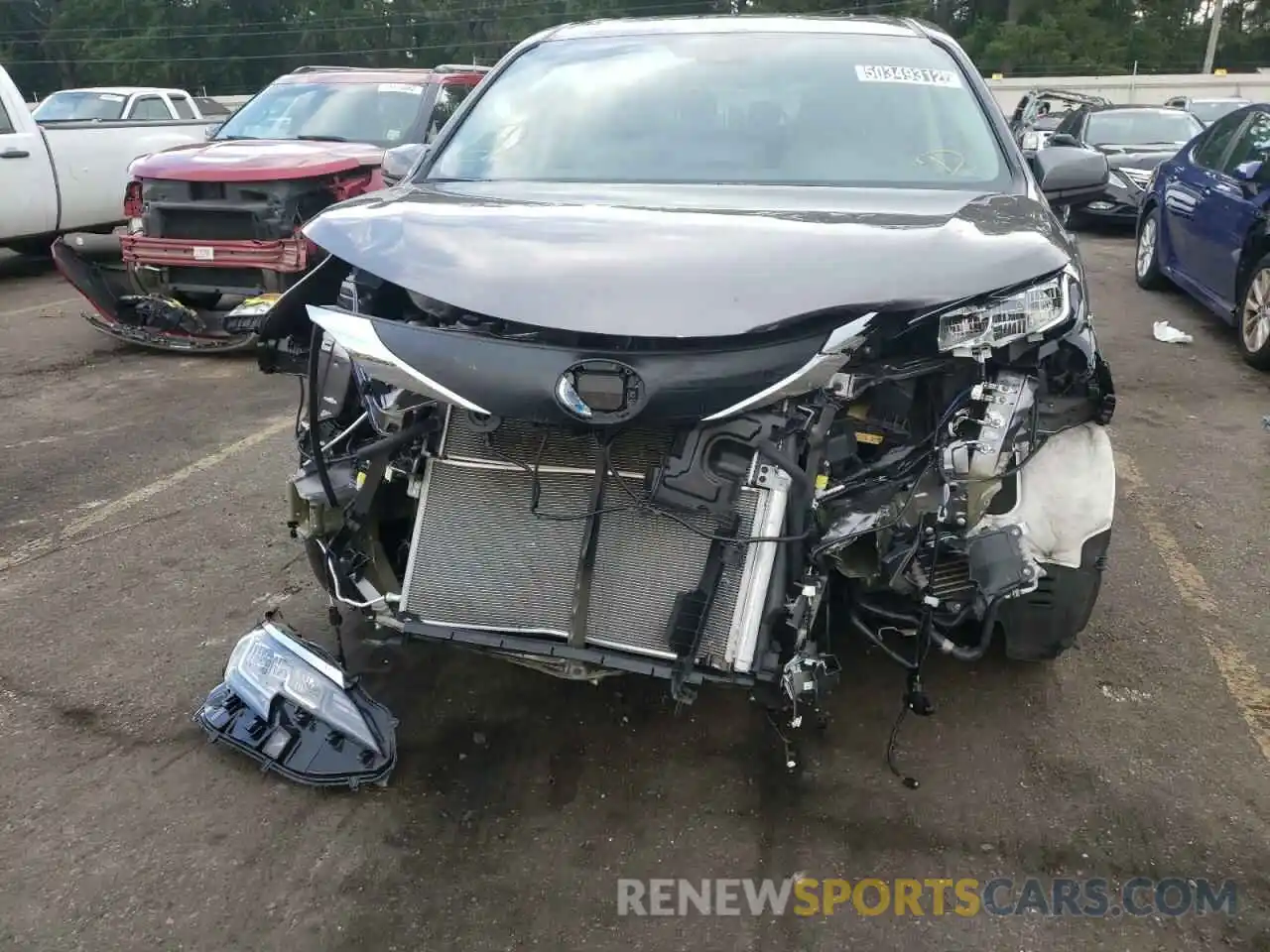 9 Photograph of a damaged car 5TDYRKEC7NS075550 TOYOTA SIENNA 2022