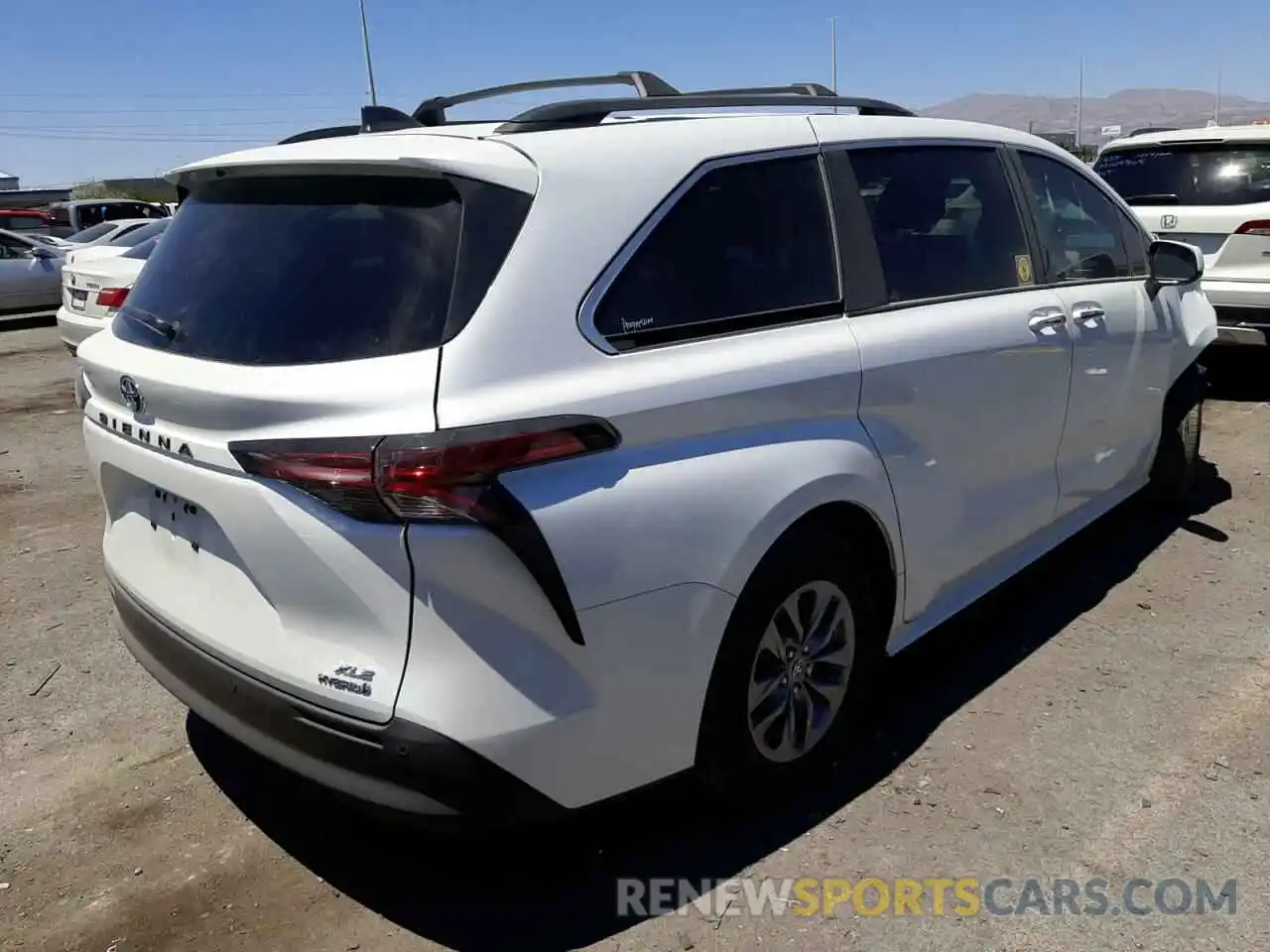 4 Photograph of a damaged car 5TDYRKEC7NS079226 TOYOTA SIENNA 2022