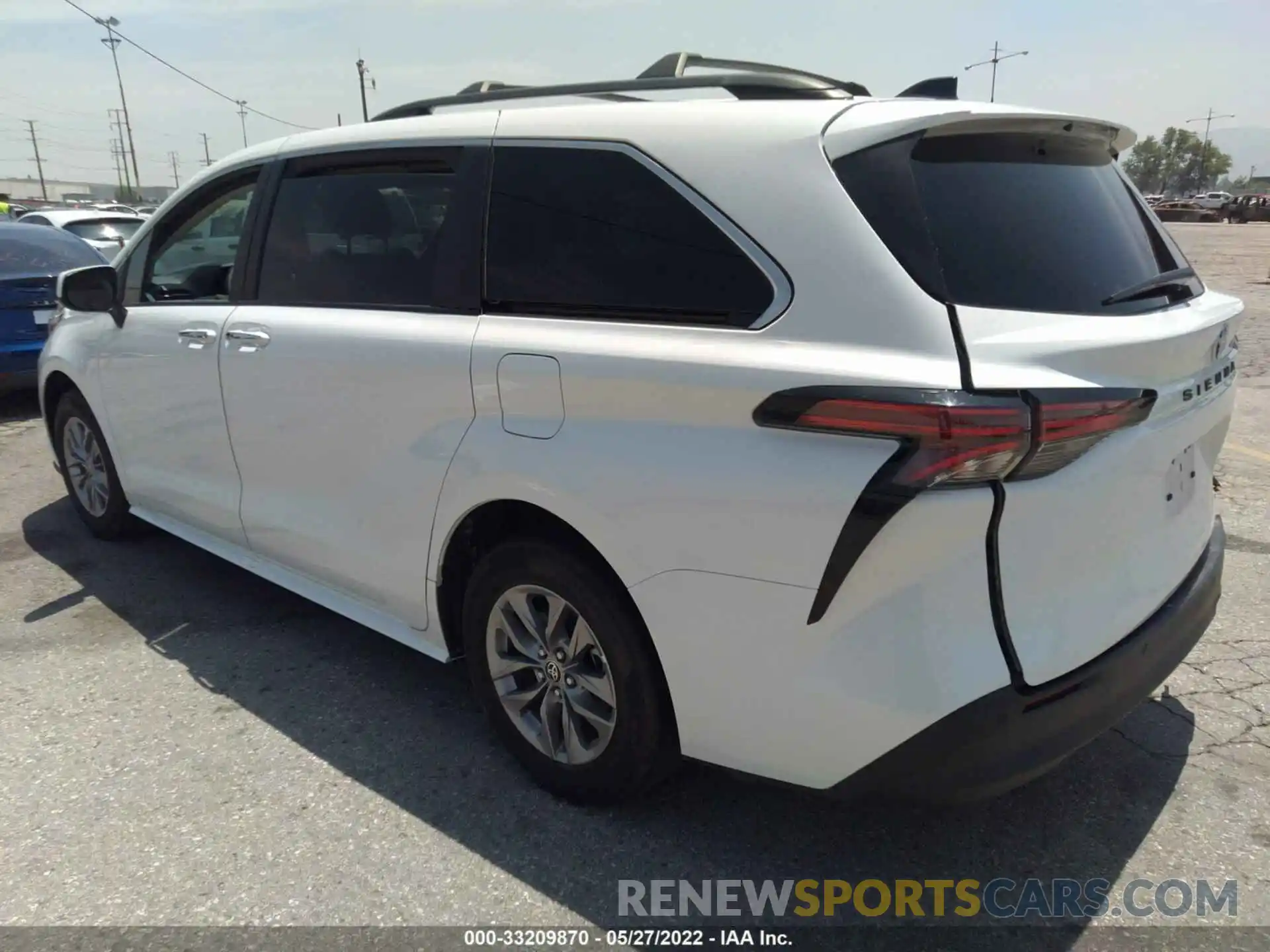 3 Photograph of a damaged car 5TDYRKEC7NS079582 TOYOTA SIENNA 2022