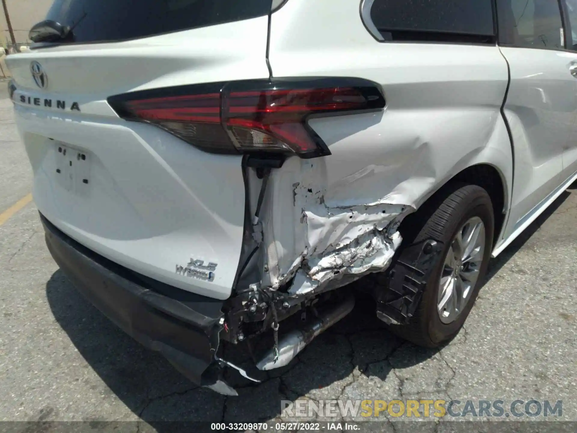 6 Photograph of a damaged car 5TDYRKEC7NS079582 TOYOTA SIENNA 2022